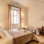 Amici 3* Rome