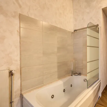 Guest house Amici 3*